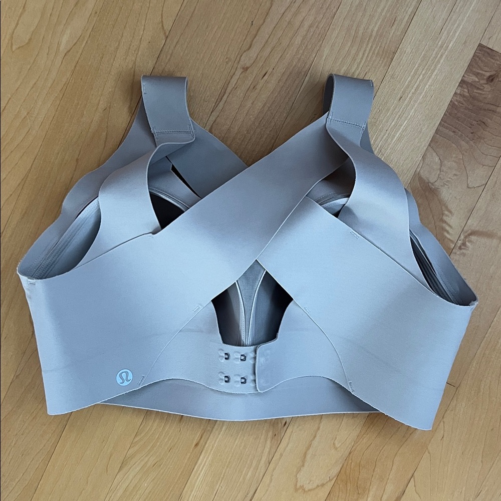 🫶34DD Like New Barely Beige Enlite Bra by Lululemon in Taupe/Cream/Greyish 34E - Picture 6 of 17